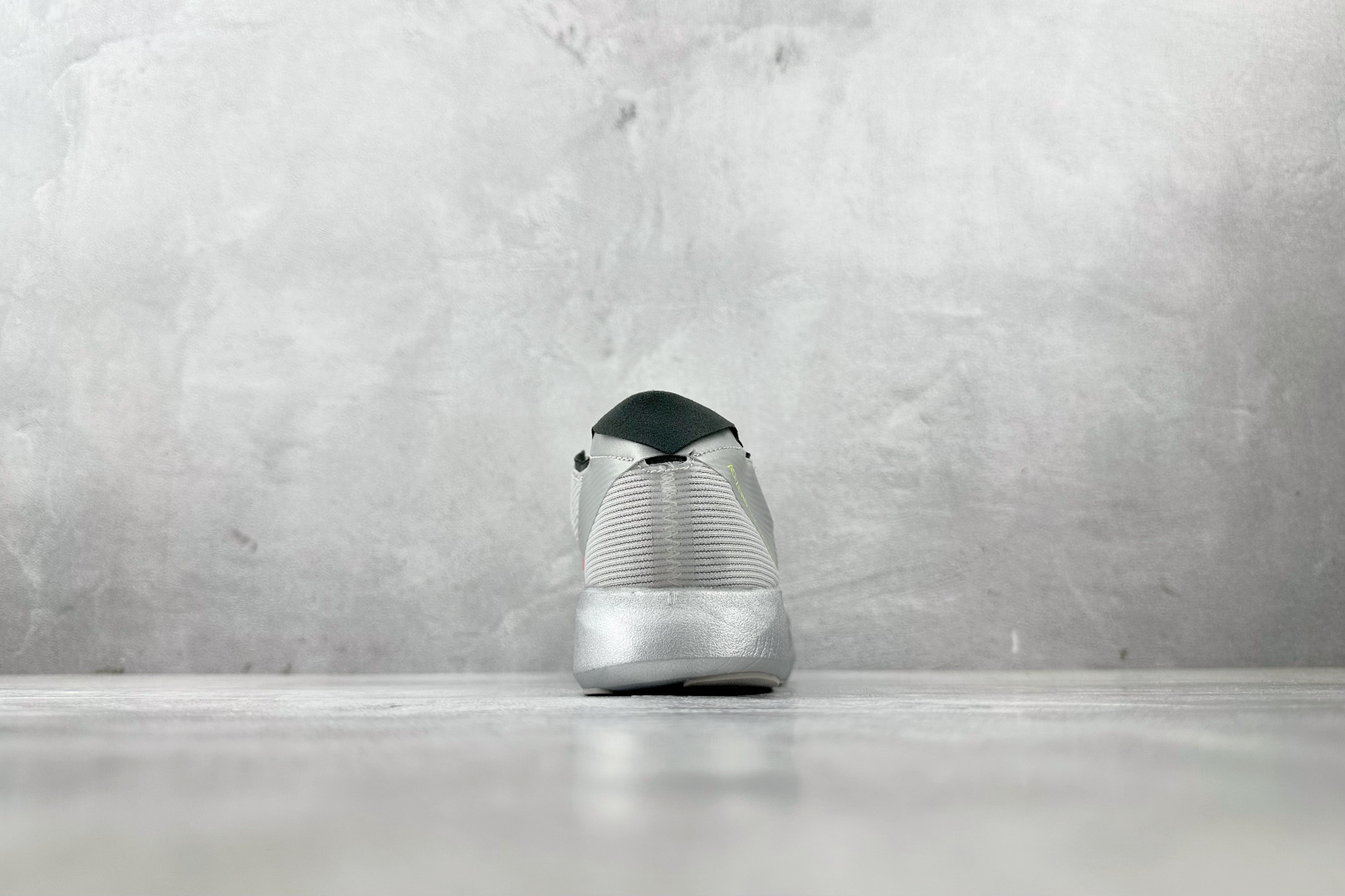 190 东南亚订单 adidAdizero Takumi Sen 10 灰红 IG1979