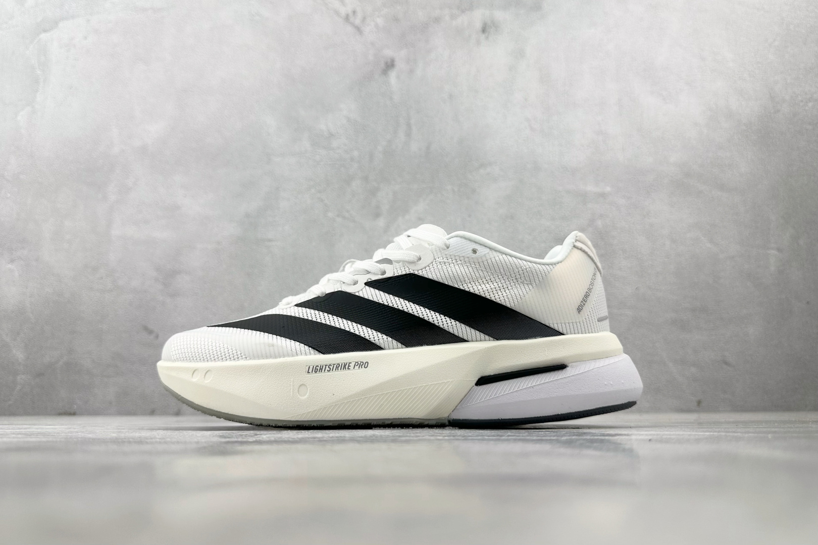 180 平台订单 adidAdizero Boston 13 白黑 JS4939