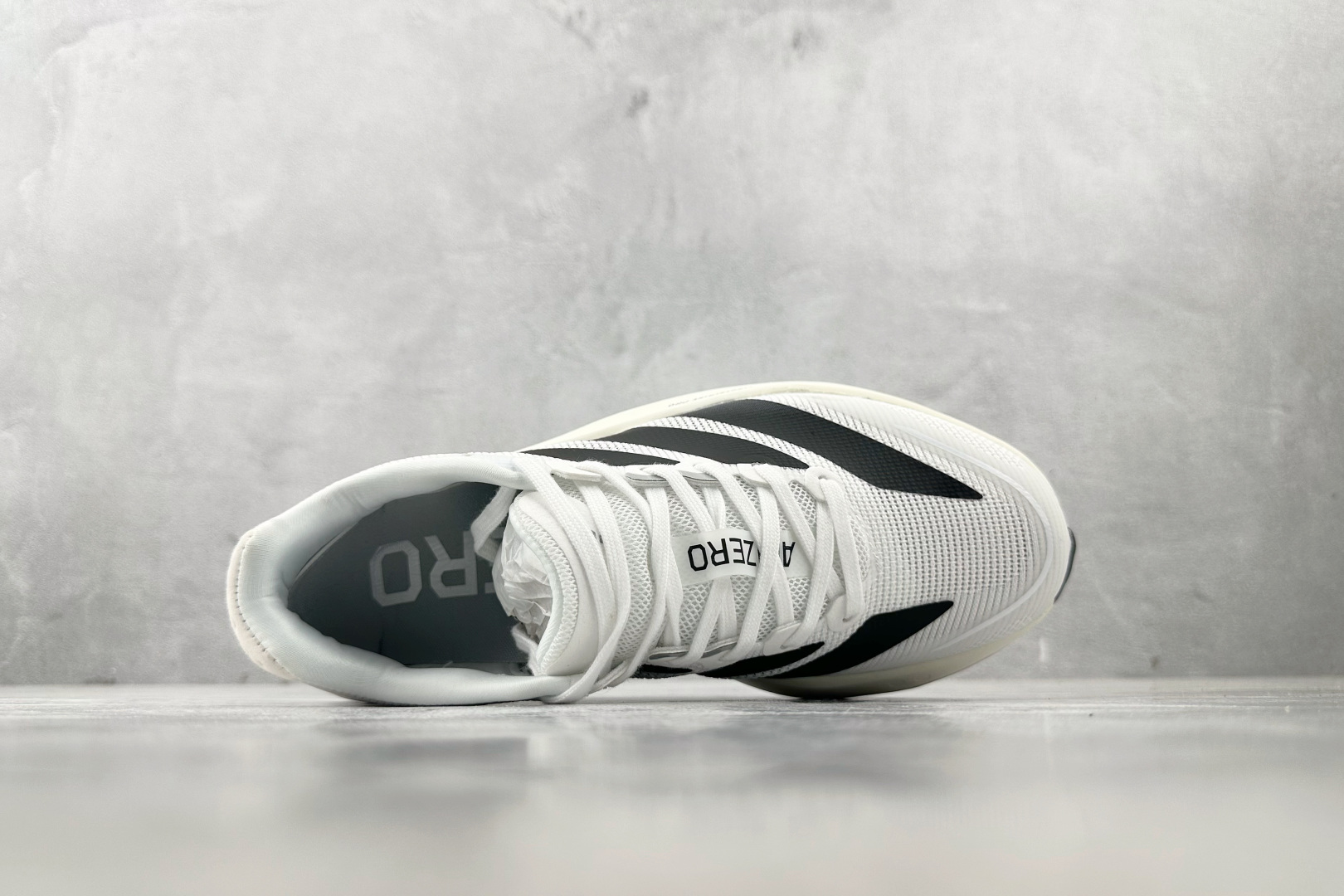 180 平台订单 adidAdizero Boston 13 白黑 JS4939