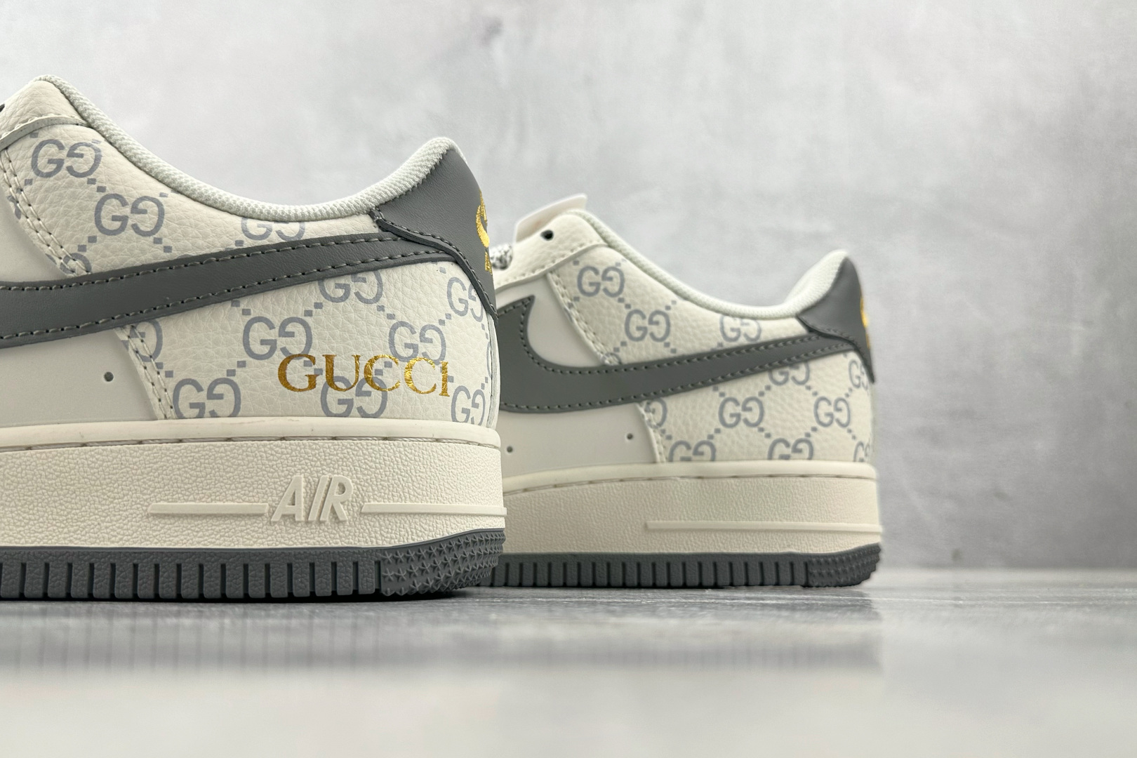 260 Nike Air Force 1'07 GUCCI 联名 白灰 ZH2598-322