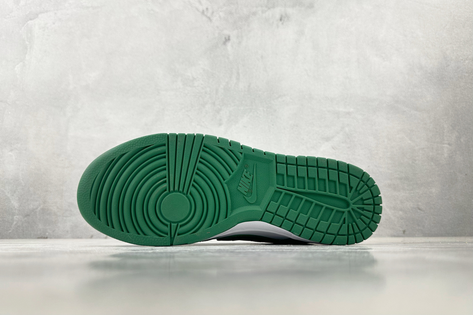  
【定制球鞋】Nike Dunk 多巴胺 柳条 绿色

货号：HF5441-101（Team626-柳