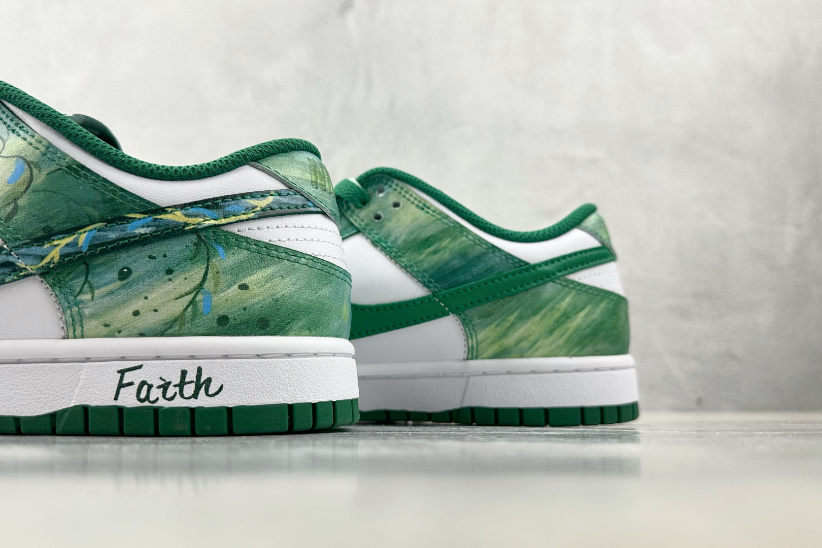 
【定制球鞋】Nike Dunk 多巴胺 柳条 绿色

货号：HF5441-101（Team626-柳