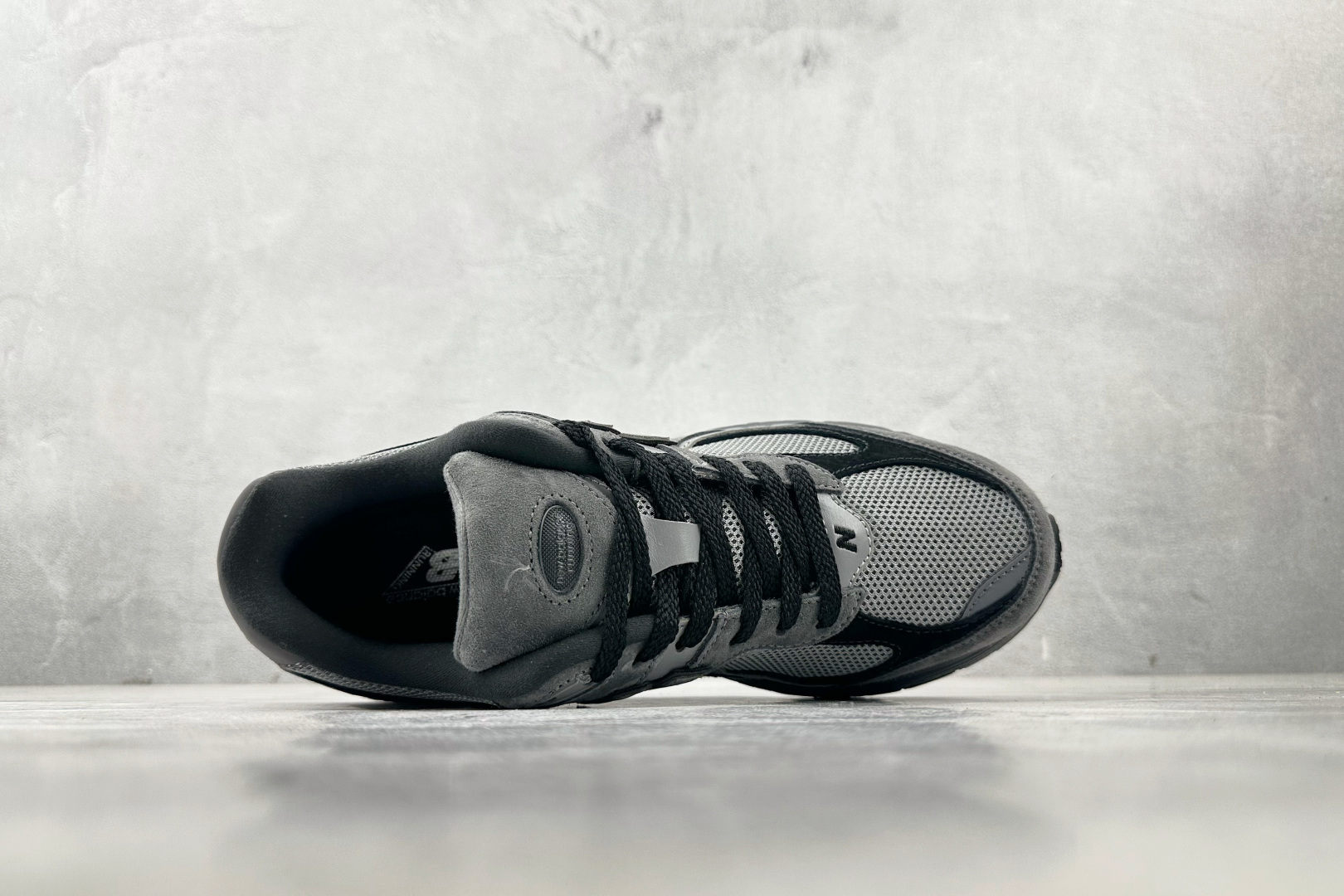 C 版 本地💰240
大厂出品 New Balance NB 2002R 灰色

货号：M2002RCL
尺码：36 36.5 37 38.5 39 40 40.5 41 42 42.5 43 44 44.5 45 46 46.5
编码：33