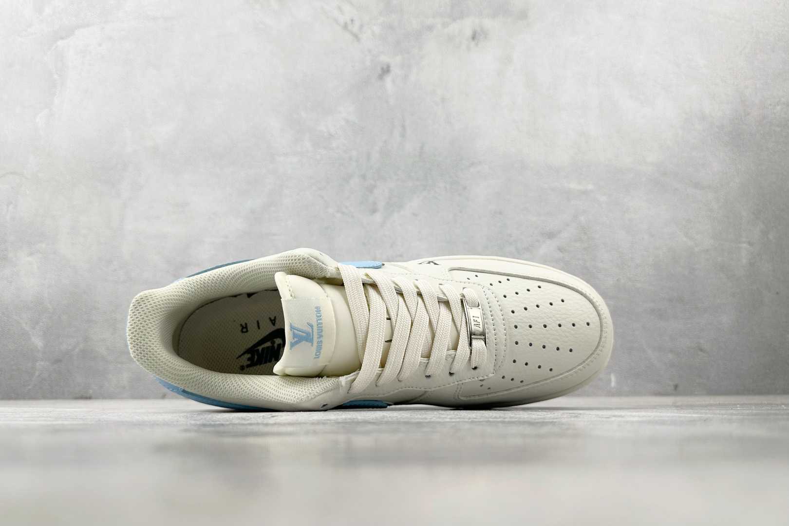 260 Nike Air Force 1'07 LV 联名 米白蓝 CS5288-028