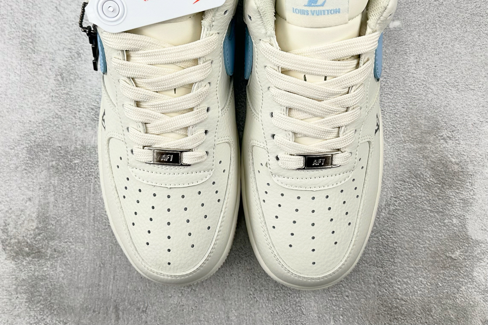 260 Nike Air Force 1'07 LV 联名 米白蓝 CS5288-028