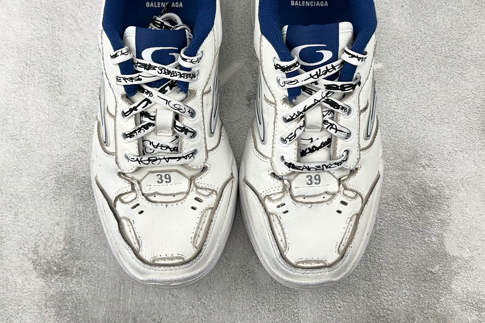 480 代购版 Balenciaga巴黎世家 Hamptons Worn-Out 白色 841765WCURB