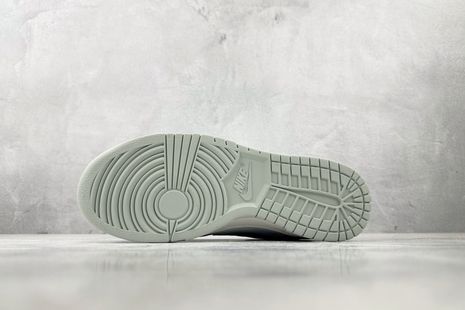  
Nike Dunk Low 绿色

货号：FB9109-124
尺码：35.5 36 36.5 37