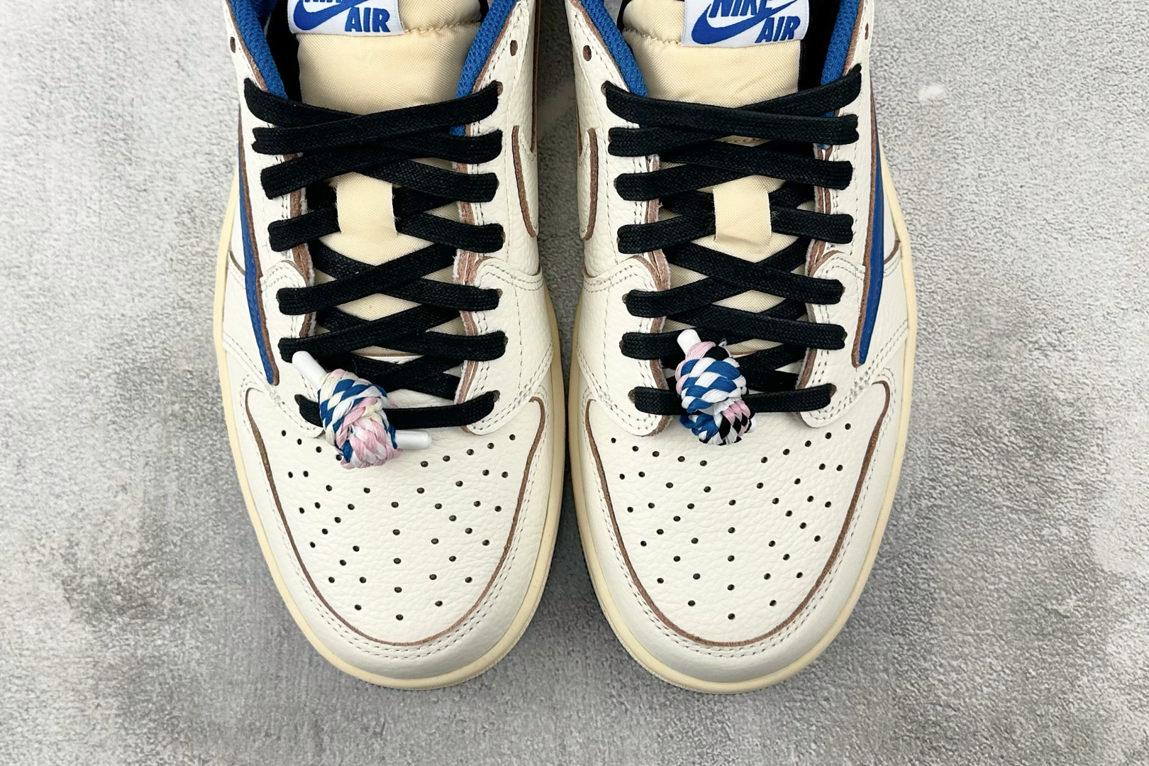 520 Travis Scott x Jordan Air Jordan 1 Low OG 蓝色 DM7866-104