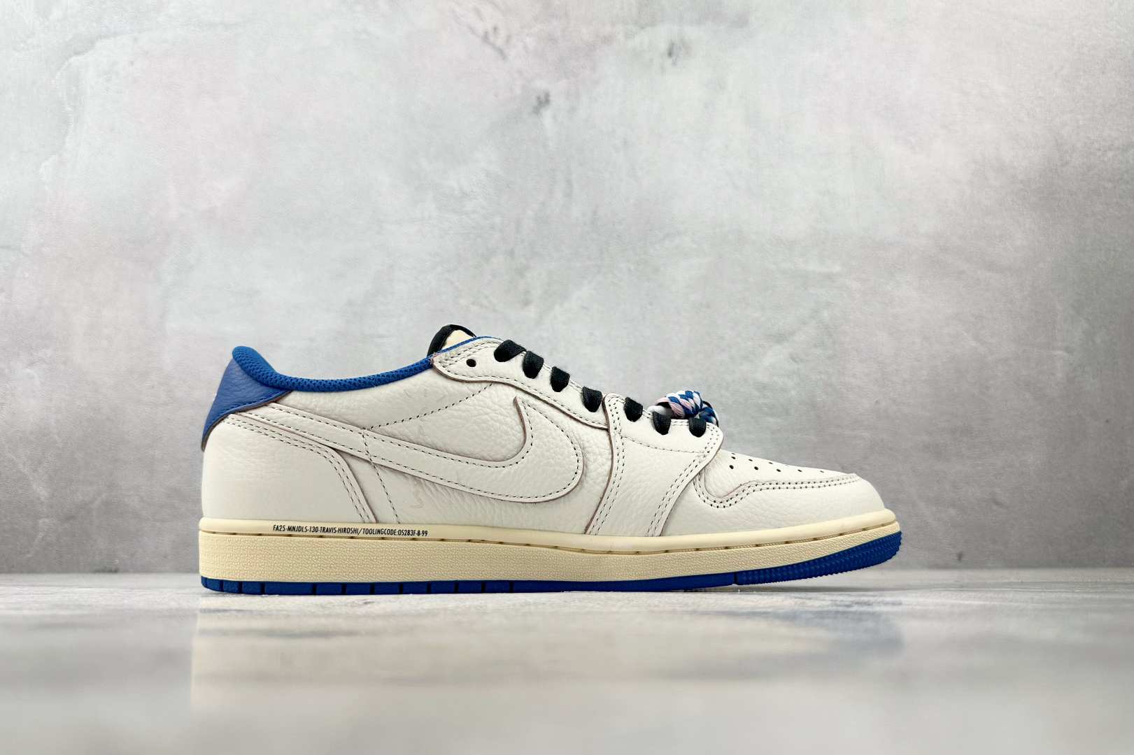 520 Travis Scott x Jordan Air Jordan 1 Low OG 蓝色 DM7866-104