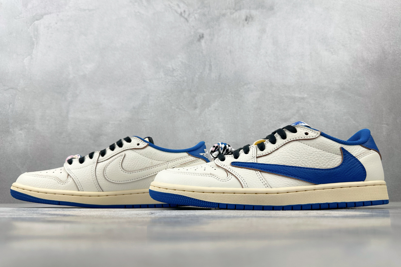 520 Travis Scott x Jordan Air Jordan 1 Low OG 蓝色 DM7866-104