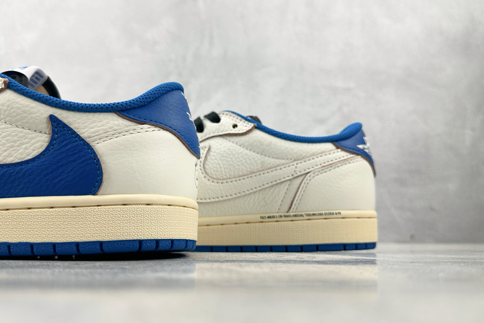 520 Travis Scott x Jordan Air Jordan 1 Low OG 蓝色 DM7866-104