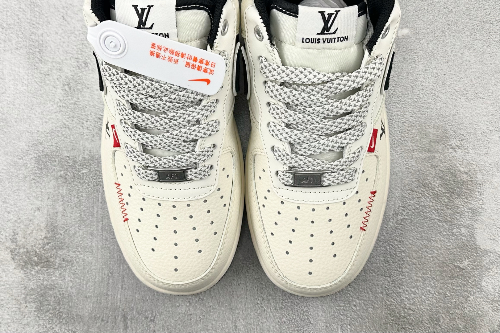 260 Nike Air Force 1'07 LV 联名 米白黑 YX5066-348