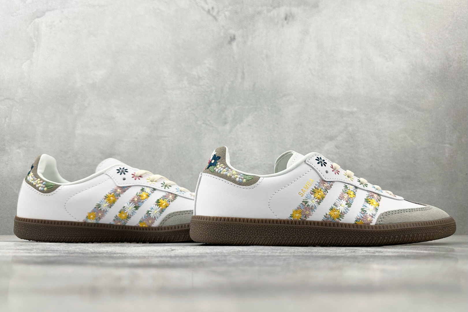 170 出口订单 juice x adidoriginals SAMBA OG Flower 花卉 白色 HQ5155