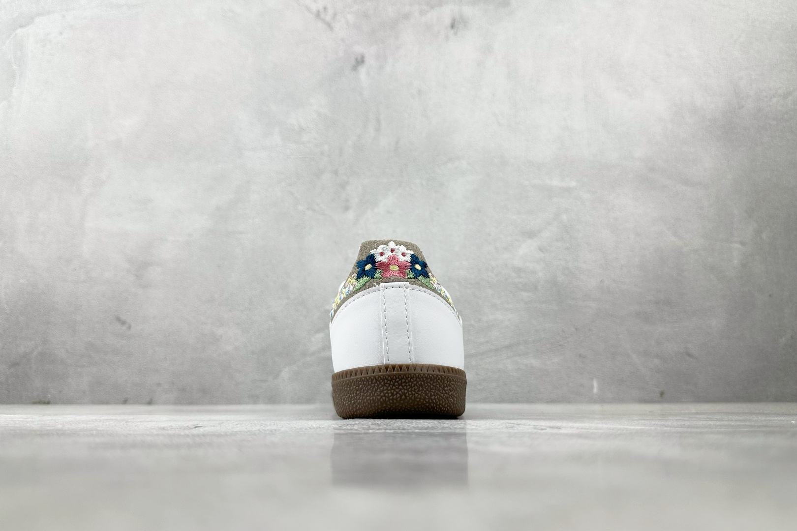 170 出口订单 juice x adidoriginals SAMBA OG Flower 花卉 白色 HQ5155