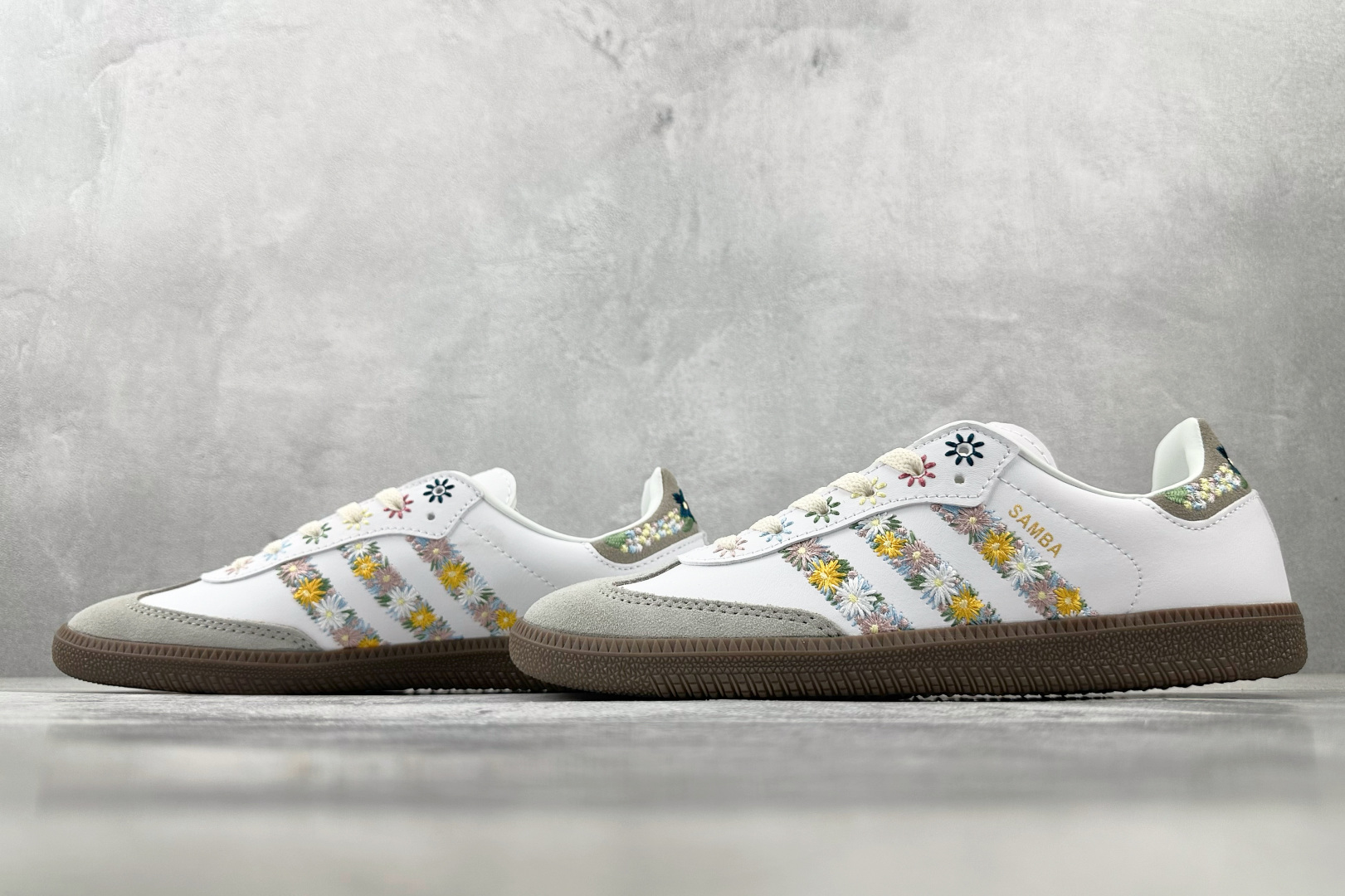 170 出口订单 juice x adidoriginals SAMBA OG Flower 花卉 白色 HQ5155