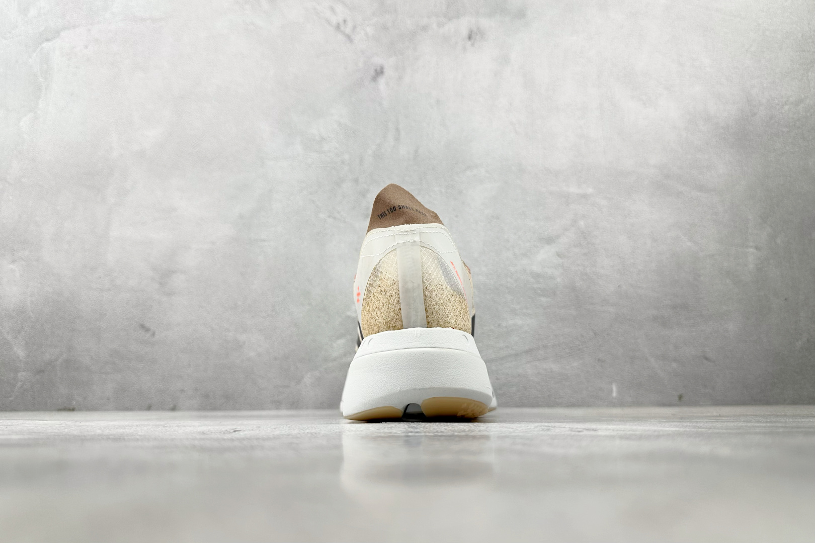 210 平台订单 adidAdizero Adios Pro 4 粉白色 JR6367