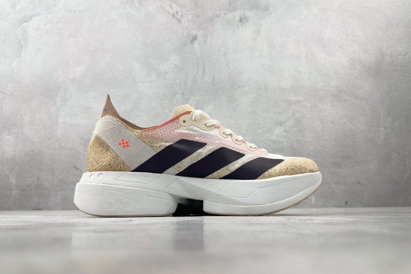 210 平台订单 adidAdizero Adios Pro 4 粉白色 JR6367