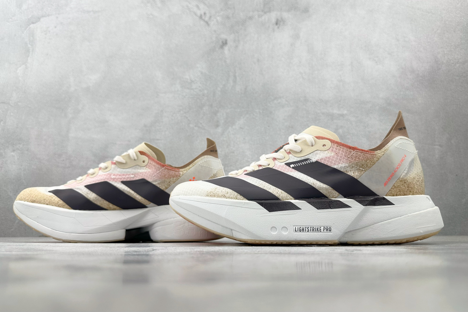 210 平台订单 adidAdizero Adios Pro 4 粉白色 JR6367