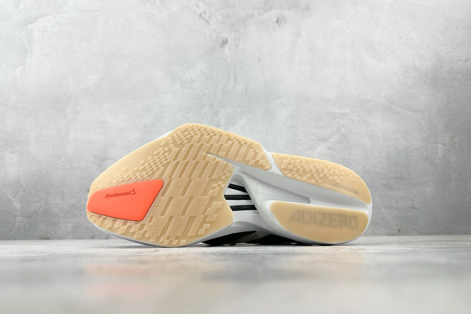 210 平台订单 adidAdizero Adios Pro 4 粉白色 JR6367