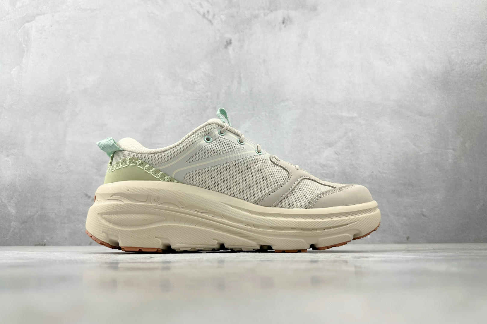 210 东南亚订单 HOKA ONE ONE Bondi B3 LS 米色 1155351-OKT