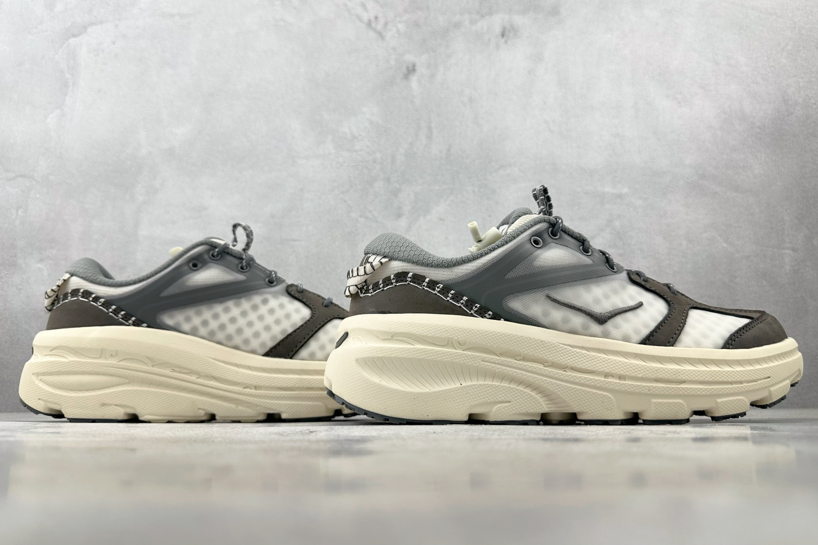 210 东南亚订单 HOKA ONE ONE Bondi B3 LS 灰色 1155351-ARST