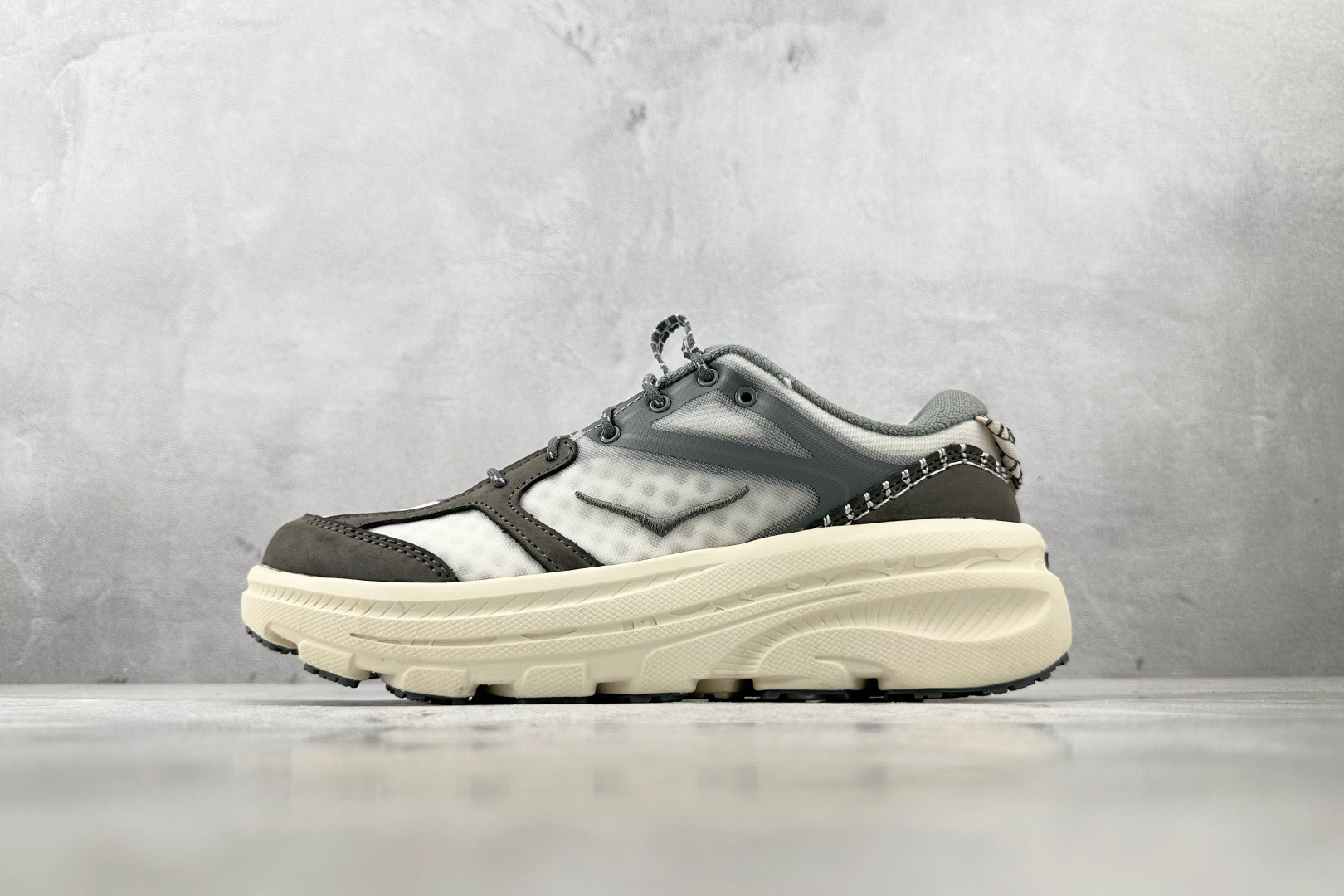 210 东南亚订单 HOKA ONE ONE Bondi B3 LS 灰色 1155351-ARST