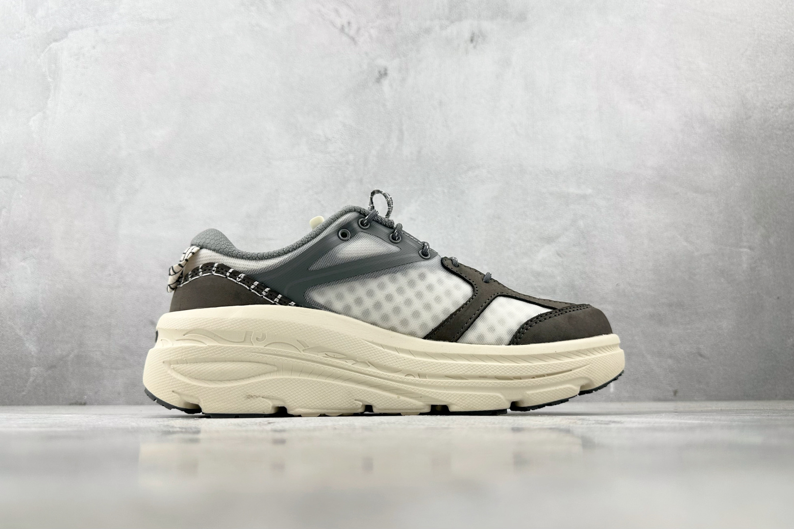 210 东南亚订单 HOKA ONE ONE Bondi B3 LS 灰色 1155351-ARST