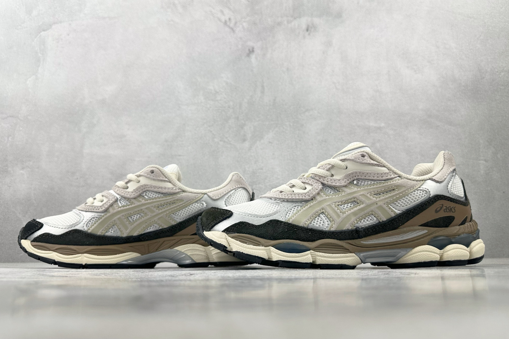 200 Asics GEL-NYC系列 米色 1203A383-103