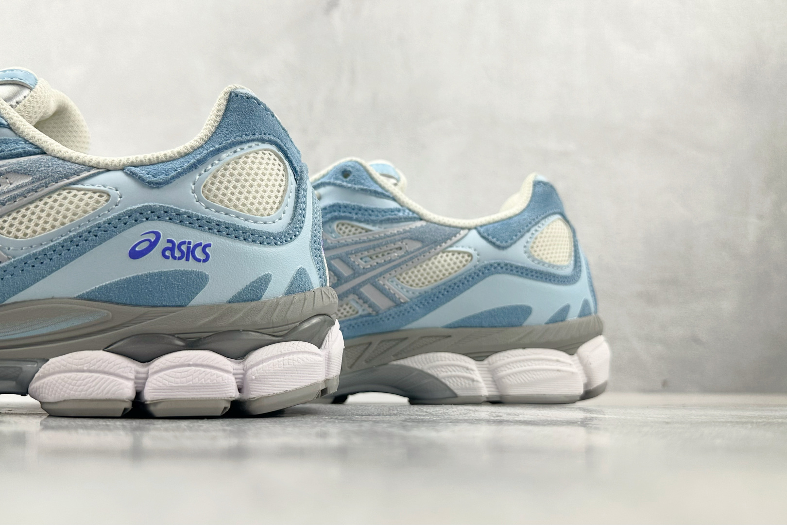 200 Asics GEL-NYC系列 蓝色 1203A383-107