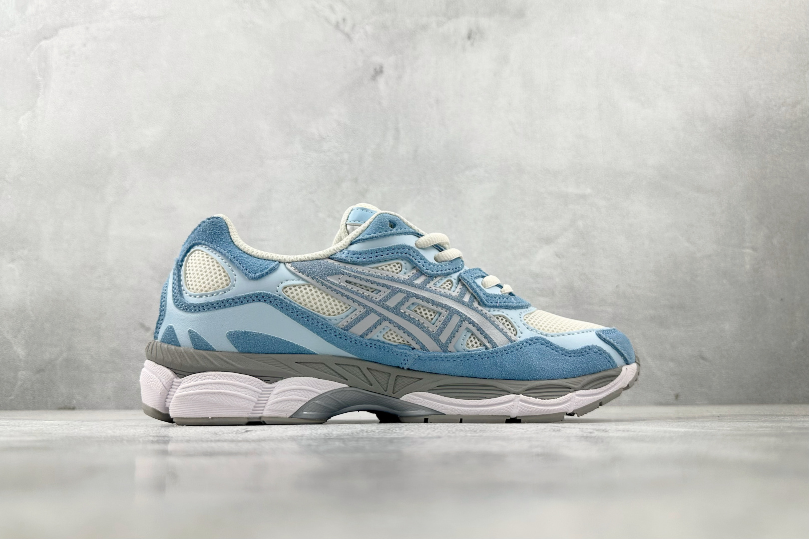 200 Asics GEL-NYC系列 蓝色 1203A383-107
