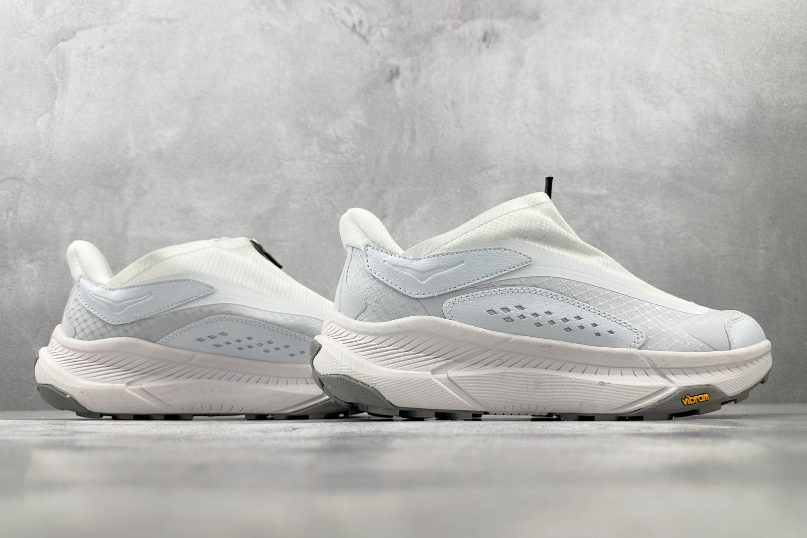 东南亚订单 HOKA ONE ONE PROJECT TRANSPORT 白色 1162850-WMC