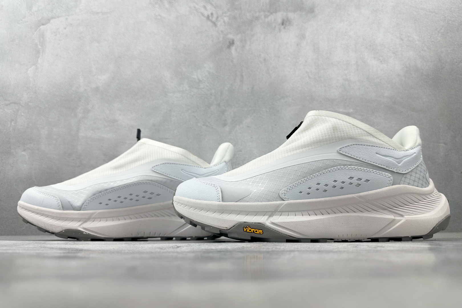 东南亚订单 HOKA ONE ONE PROJECT TRANSPORT 白色 1162850-WMC