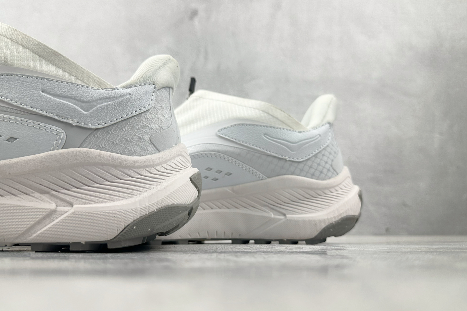 东南亚订单 HOKA ONE ONE PROJECT TRANSPORT 白色 1162850-WMC