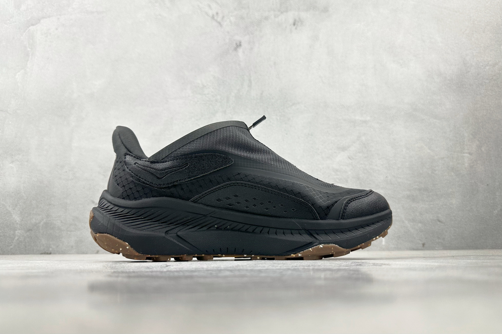 东南亚订单 HOKA ONE ONE PROJECT TRANSPORT 黑色 1162850-CRBN