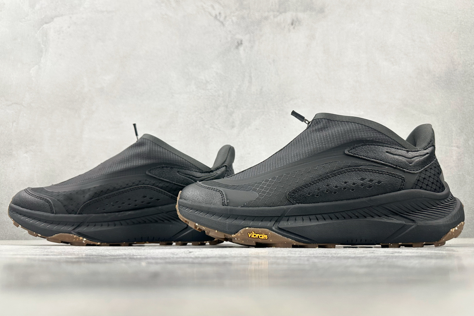 东南亚订单 HOKA ONE ONE PROJECT TRANSPORT 黑色 1162850-CRBN