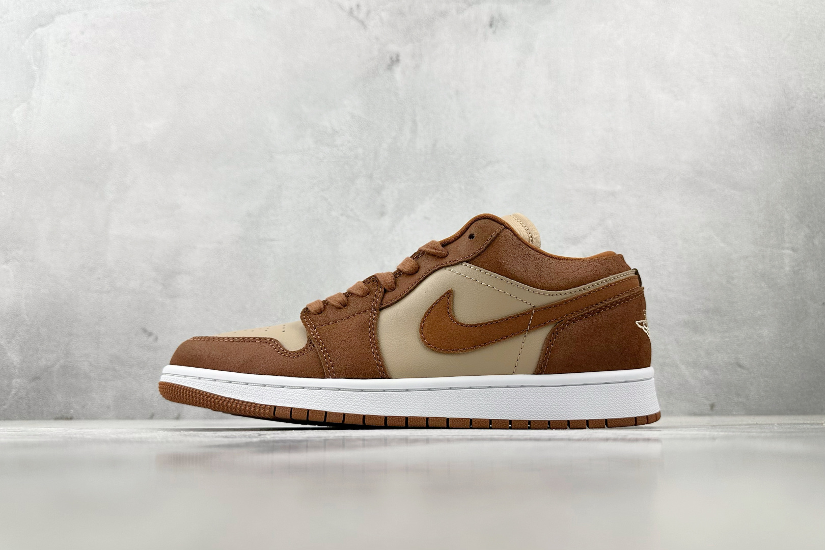 Jordan Air Jordan 1 low 棕褐色 FJ3453-200