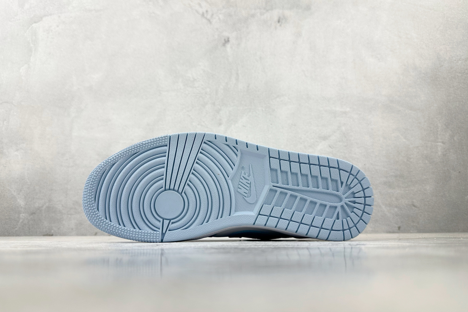 Jordan Air Jordan 1 low 北卡蓝 DC0774-141