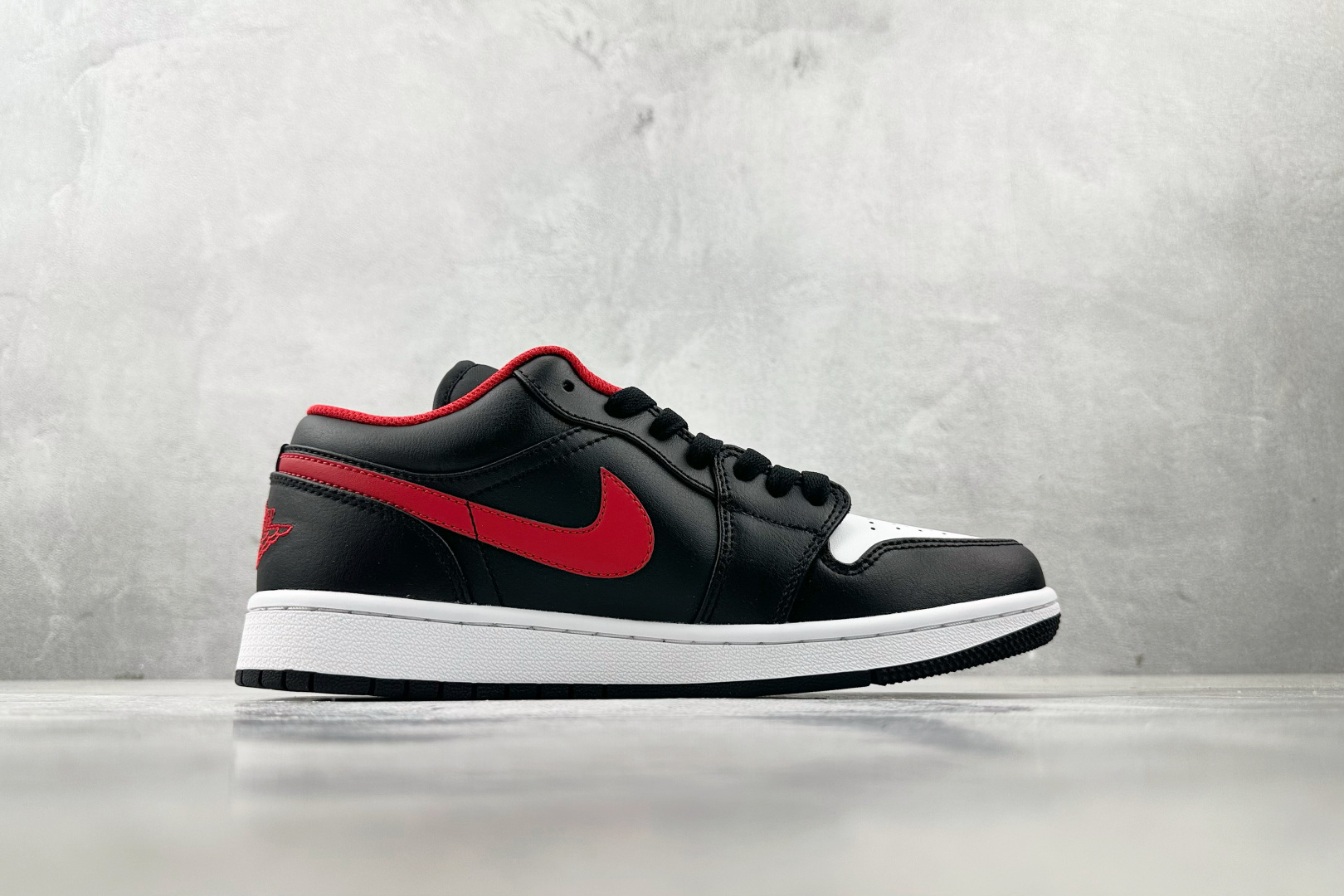 Jordan Air Jordan 1 low 黑红 553560-063