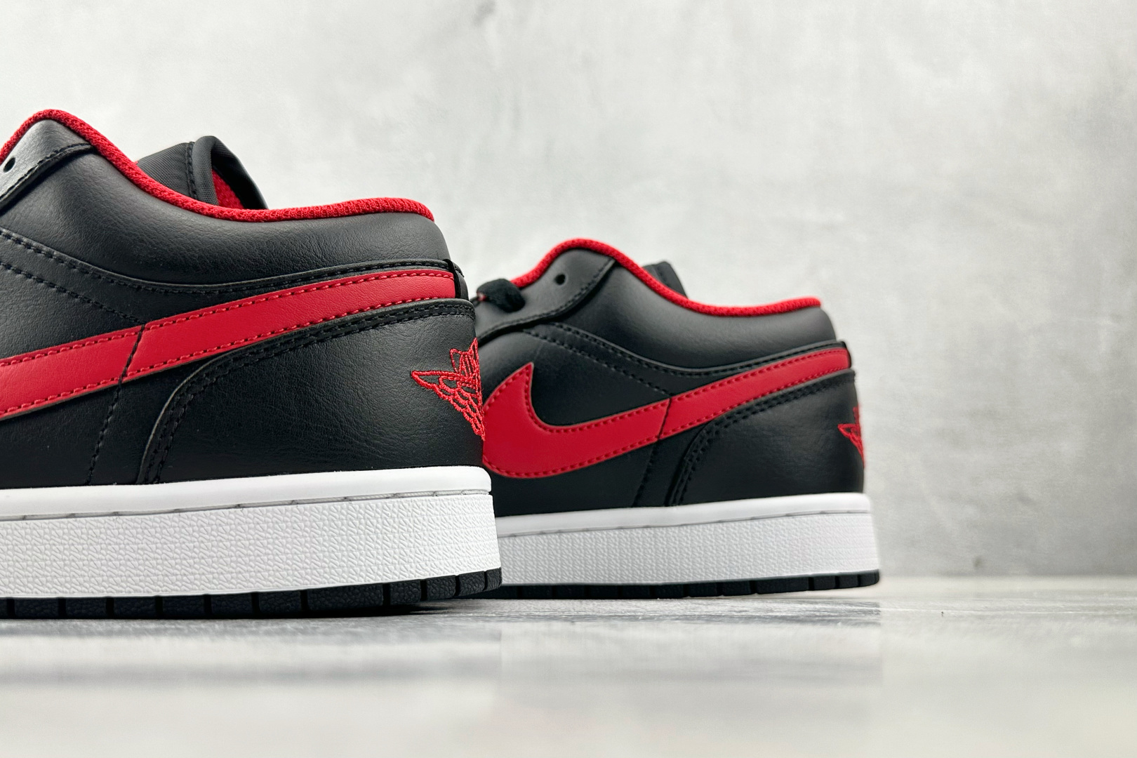 Jordan Air Jordan 1 low 黑红 553560-063