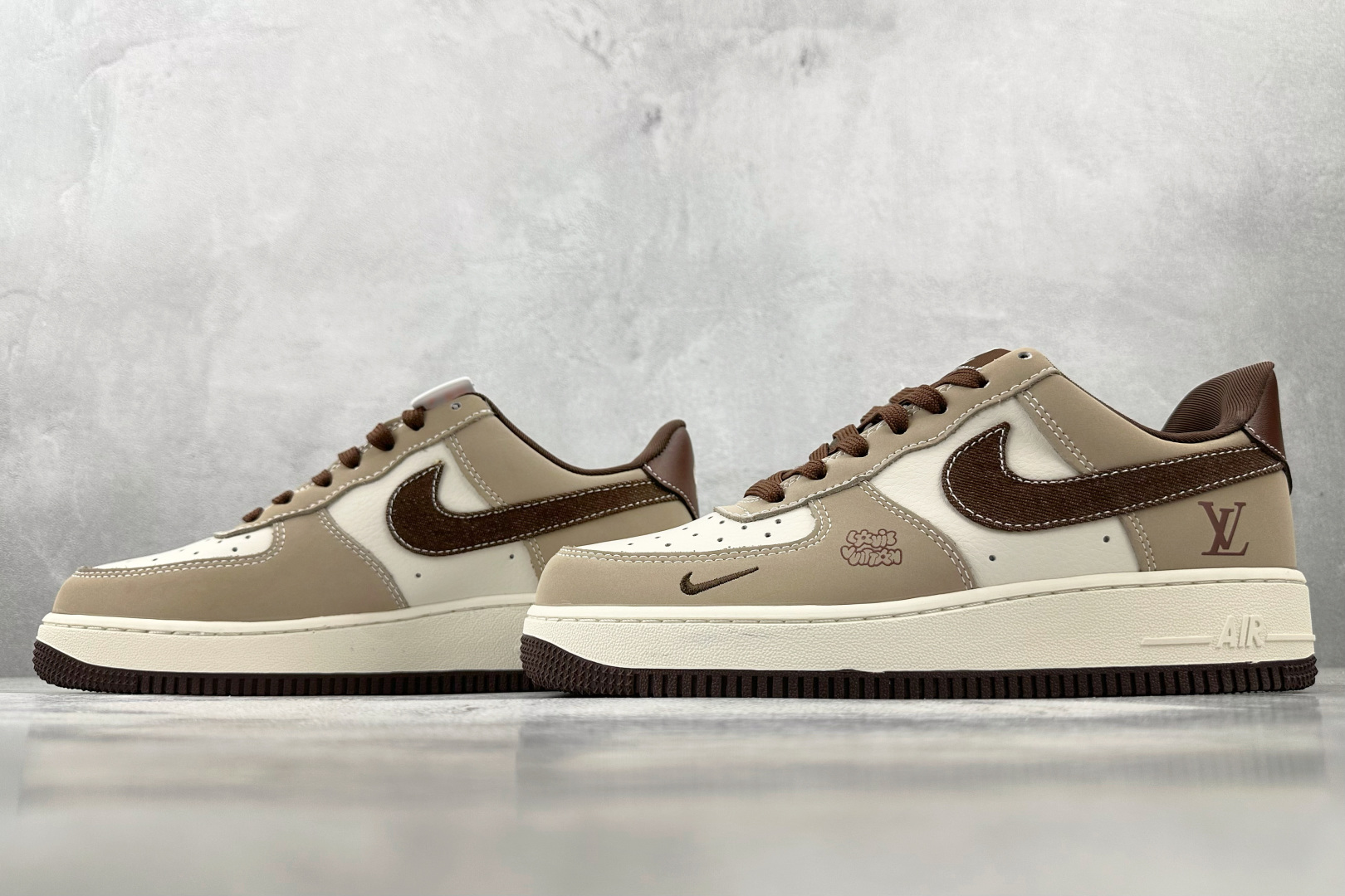 260 Nike Air Force 1'07 LV 联名 棕褐色 KK1988-091