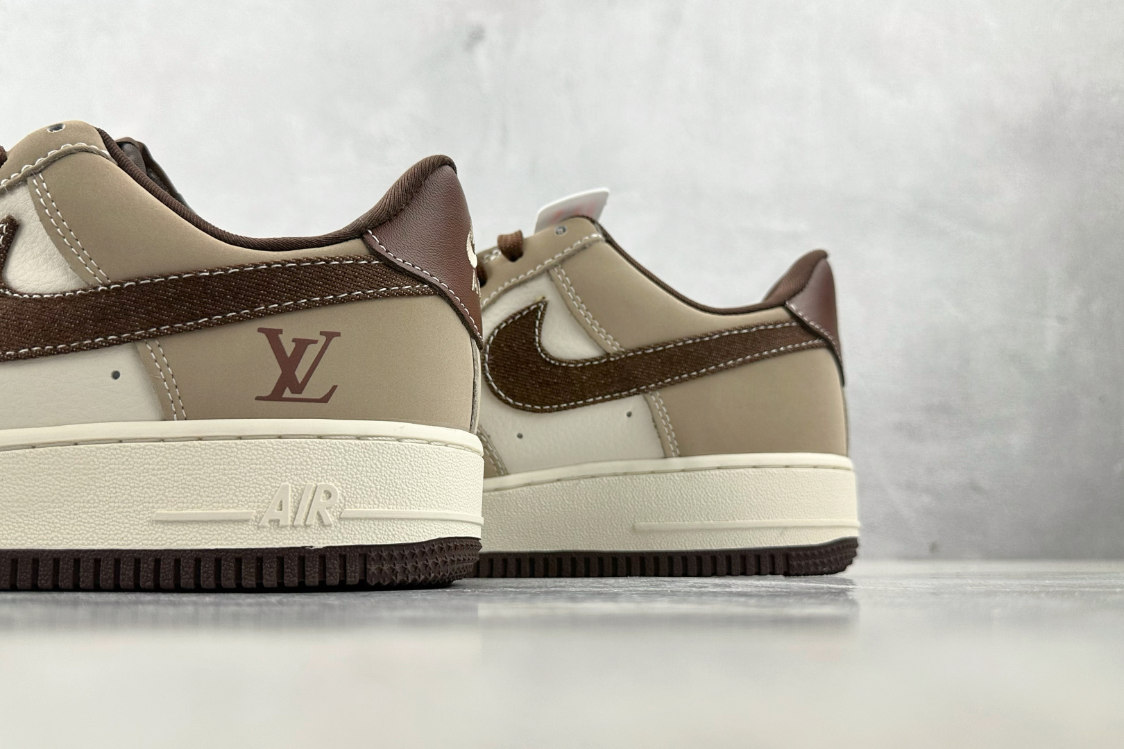 260 Nike Air Force 1'07 LV 联名 棕褐色 KK1988-091