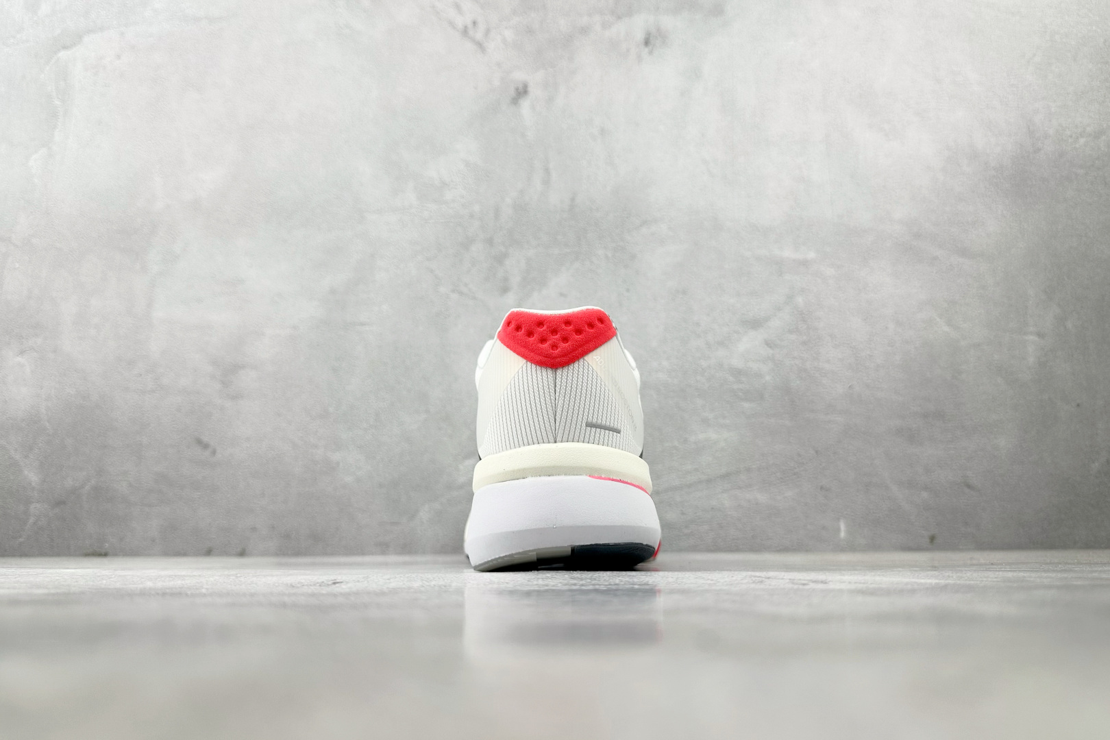 平台订单 adidAdizero Boston 13 白色 JS4932