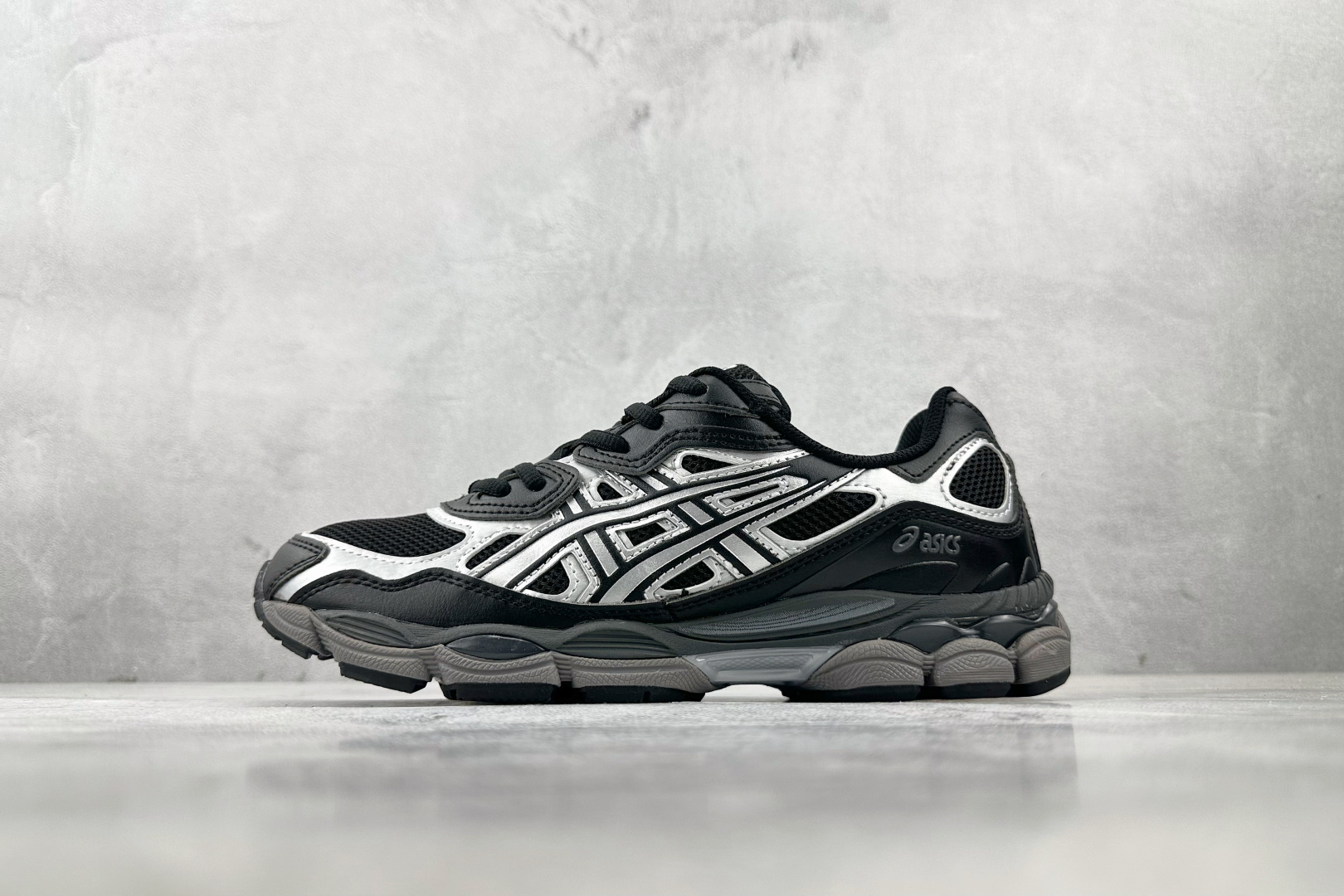 Asics GEL-NYC系列 黑银 1203A280-002