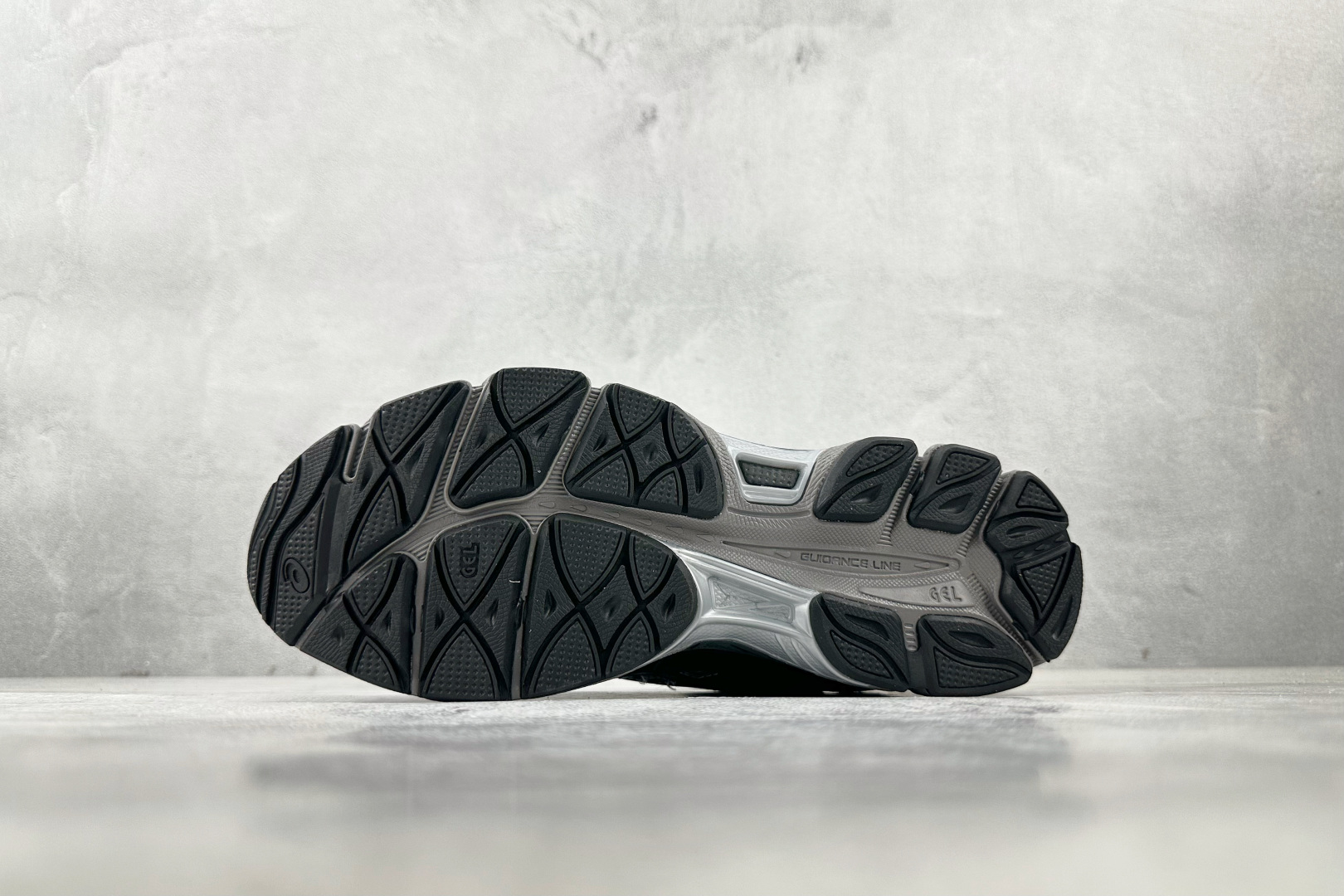 Asics GEL-NYC系列 黑银 1203A280-002