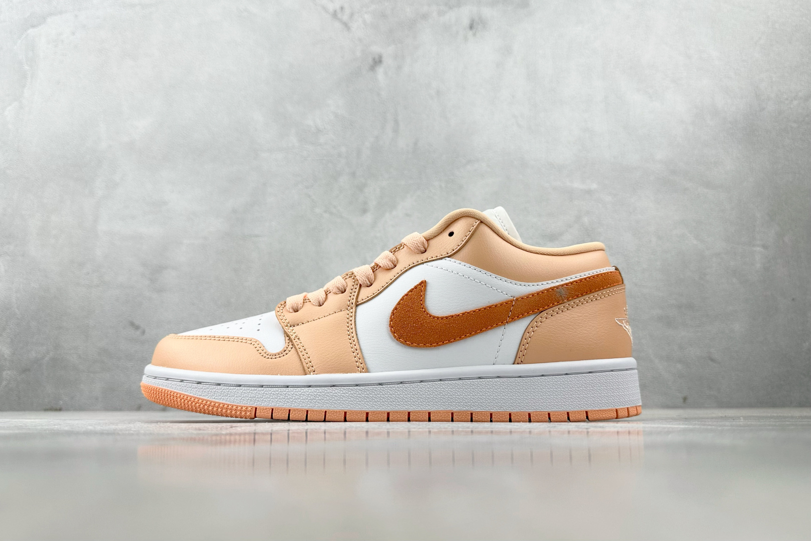 Jordan Air Jordan 1 low 日落霧黃 DC0774-801