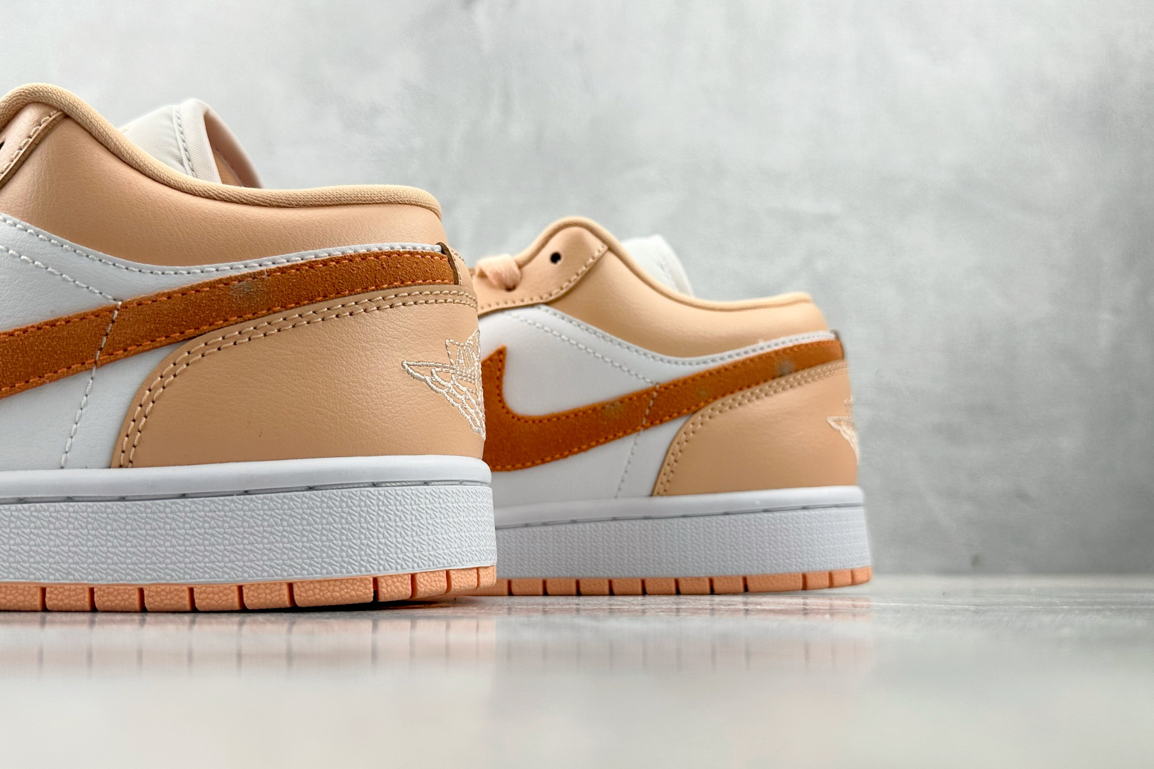 Jordan Air Jordan 1 low 日落霧黃 DC0774-801
