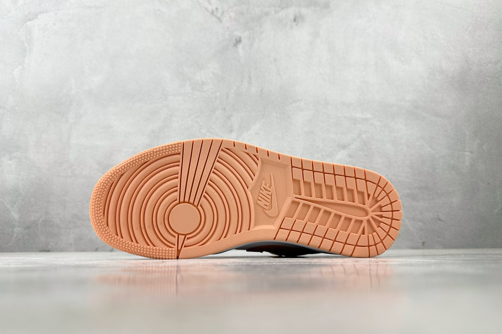 Jordan Air Jordan 1 low 日落霧黃 DC0774-801