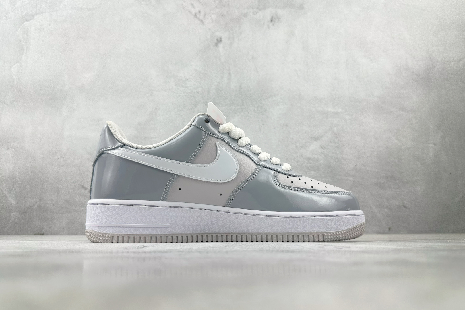 Nike Air Force 1 Low 灰色 HV9405-001
