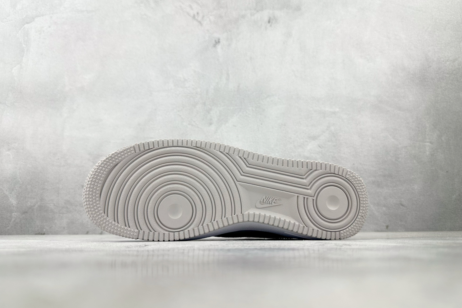 Nike Air Force 1 Low 灰色 HV9405-001