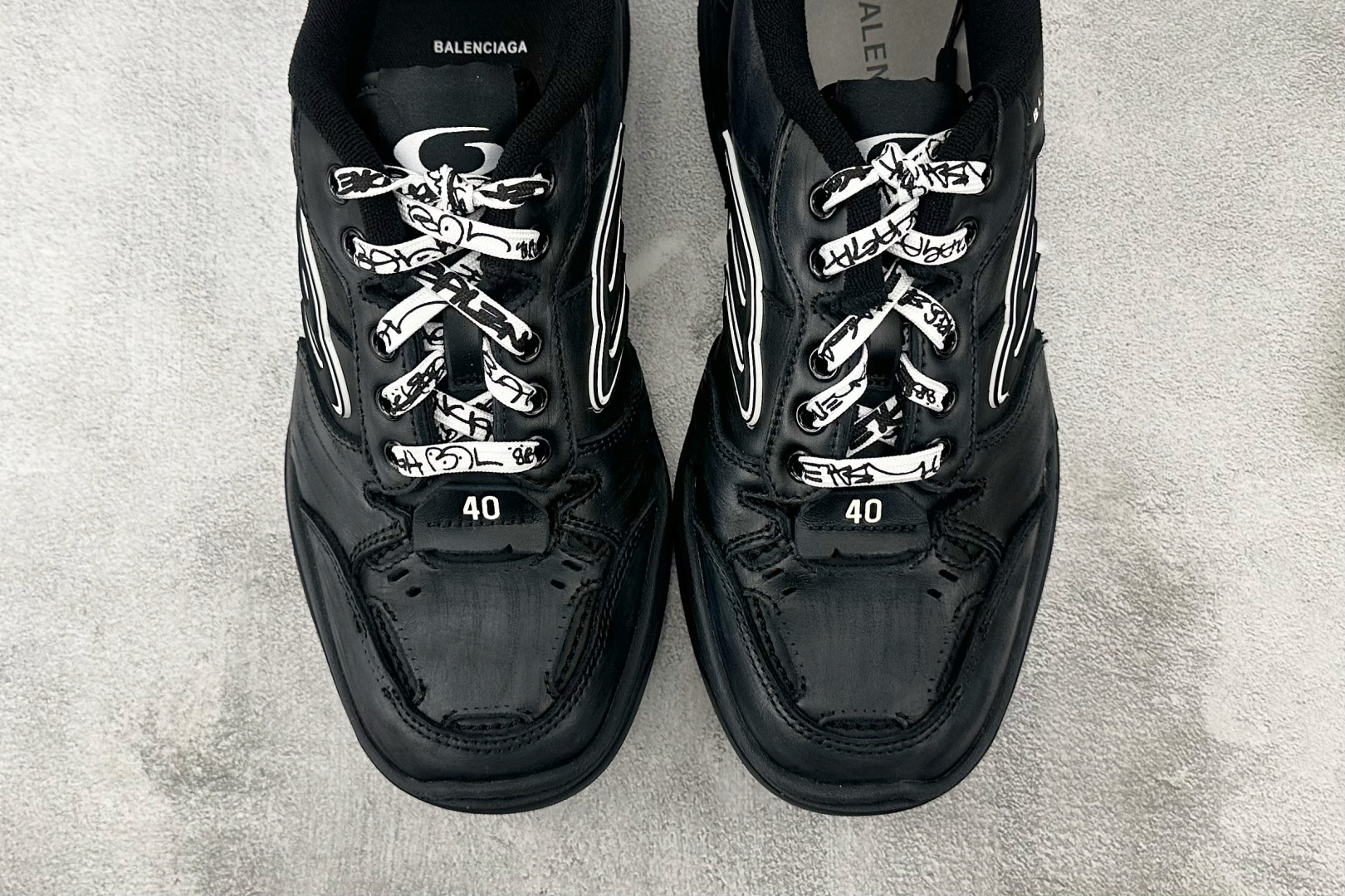 最新外贸批次 Balenciaga巴黎世家 Hamptons Worn-Out 黑色 841765WCURB